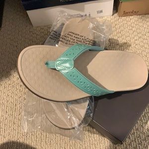 Brand NEW Vionic Sandals